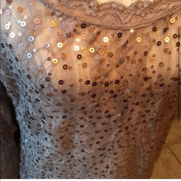 GORGEOUS SEQUIN Sparkle Top!